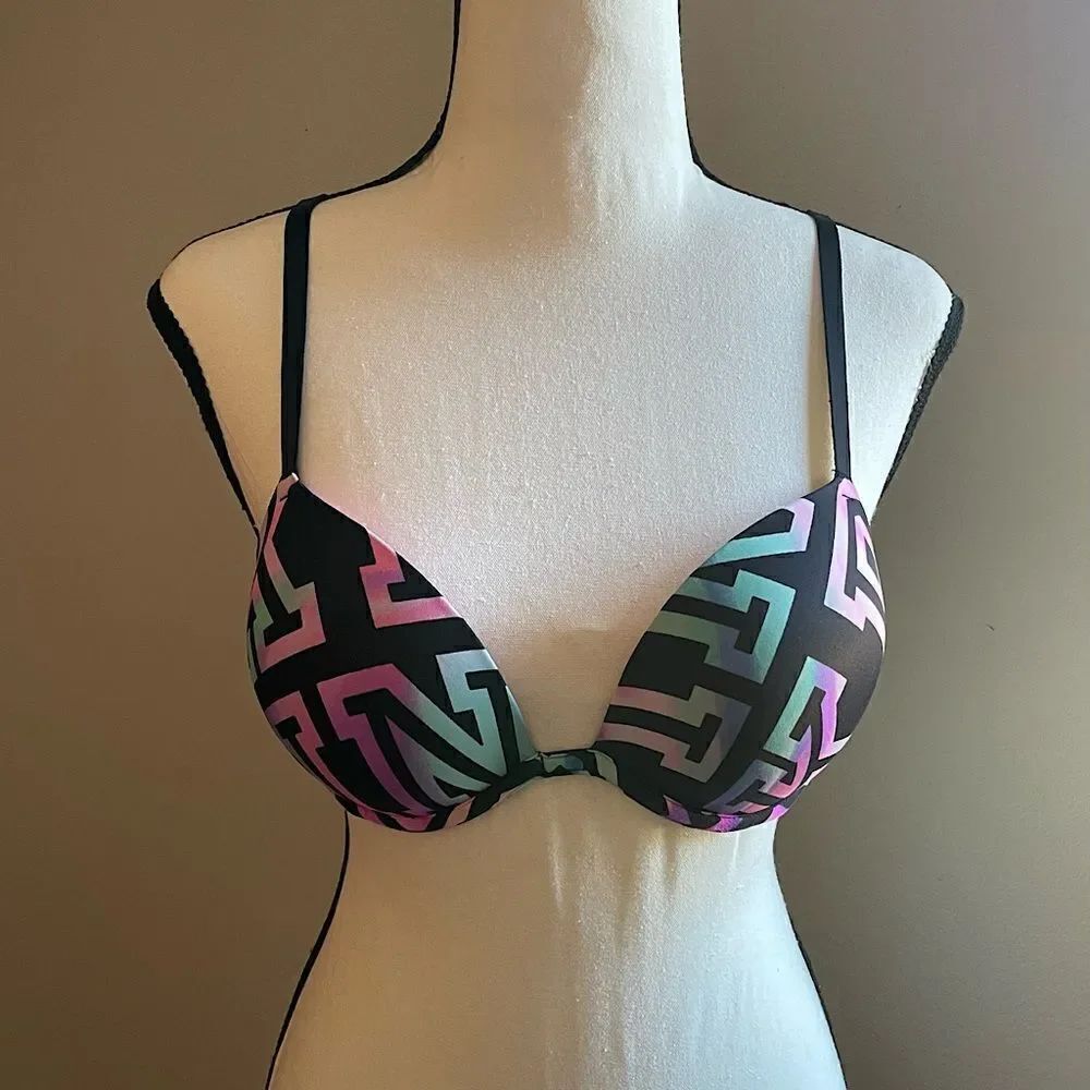 PINK by Victoria’s Secret, “Wear Everywhere” Super Push-Up, Convertible Bra. 34B